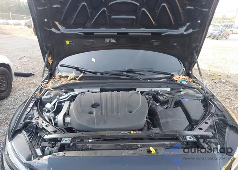 2023 Volvo S60 B5 Plus Dark Theme z USA, uszkodzony, nr VIN 7JRL12TW5PG234370